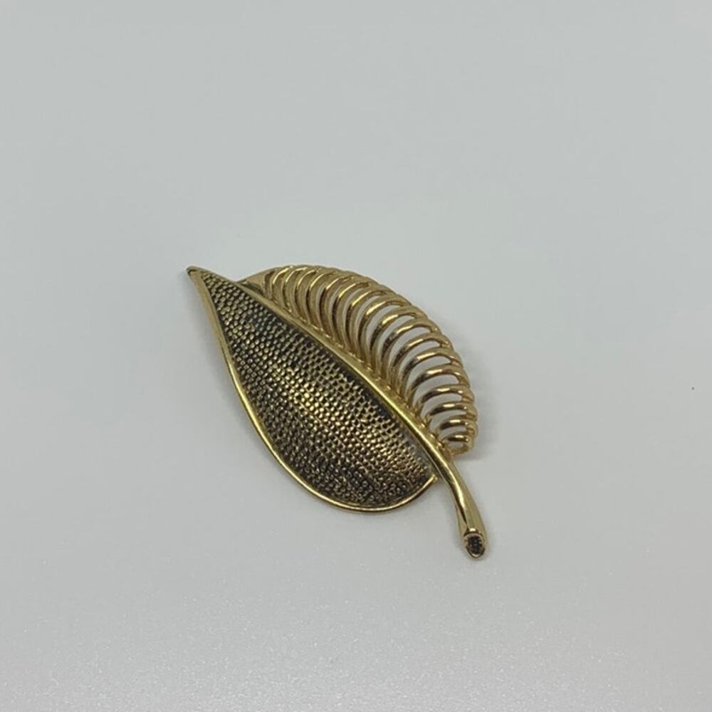 Vintage Gold Tone Textured Half Openwork Leaf Brooch Pin Mid Century Botanical